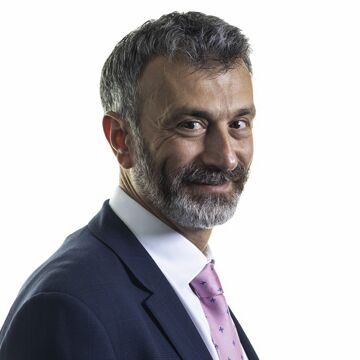 Headshot of Nikos Savvas
