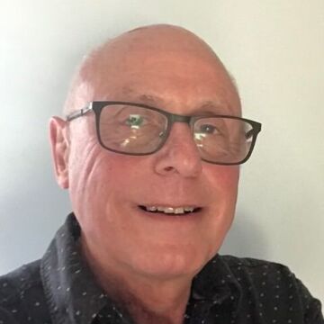 Headshot of Roger Hetherington