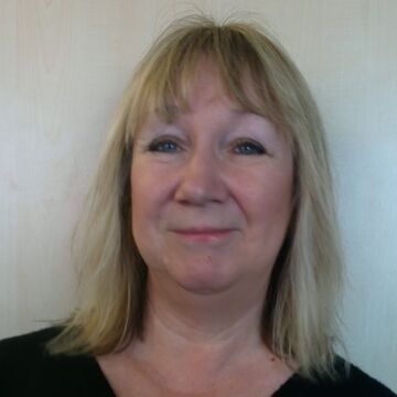 Headshot of Sue Daley